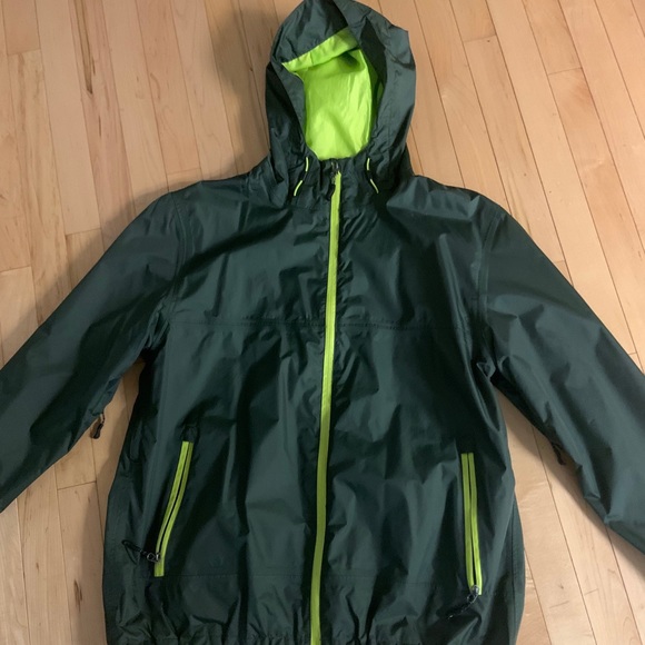 Green McKinley Aqua Max Pro wind breaker - Picture 2 of 5